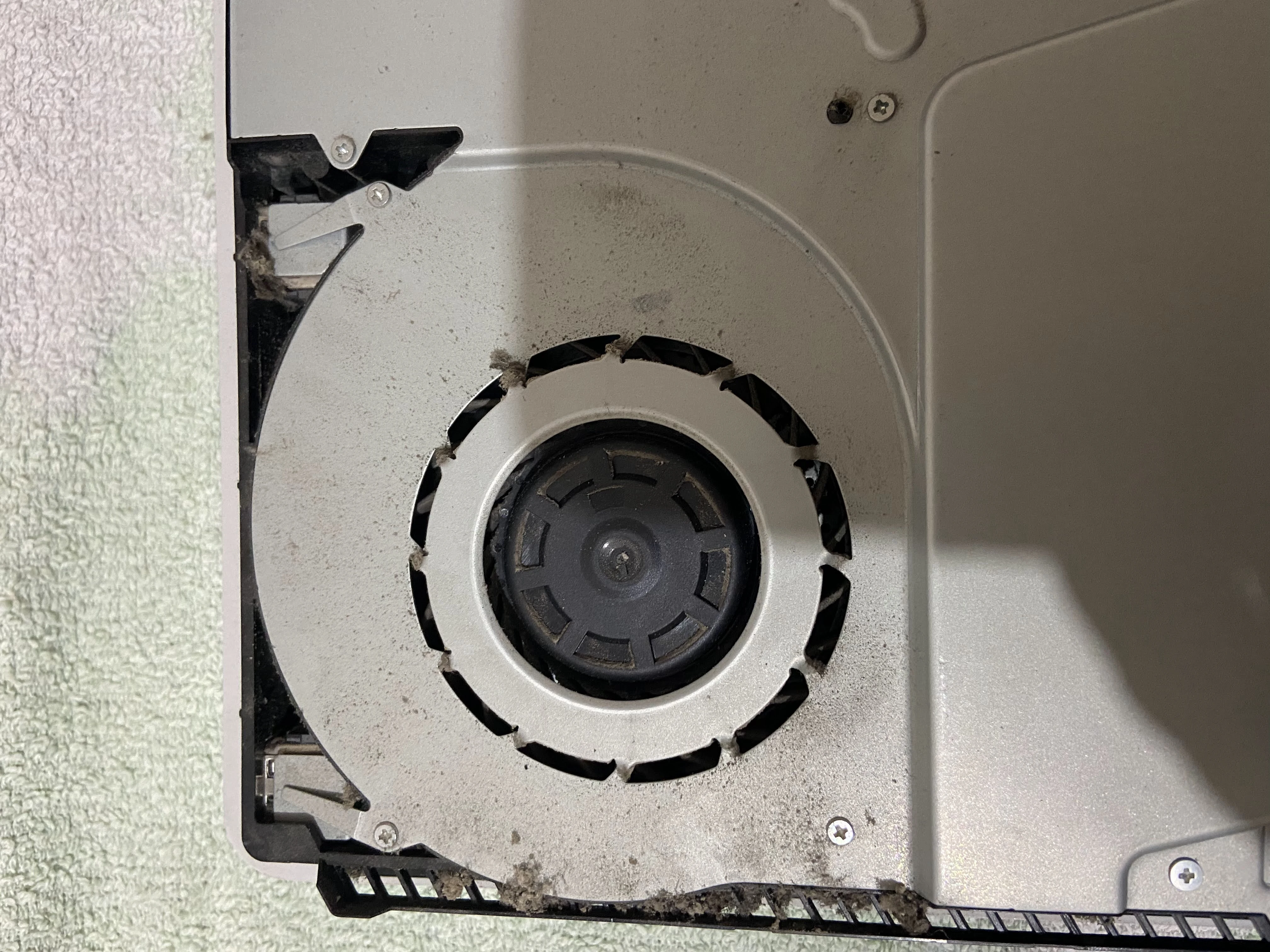 PS4 Dirty Internal Fan Layout
